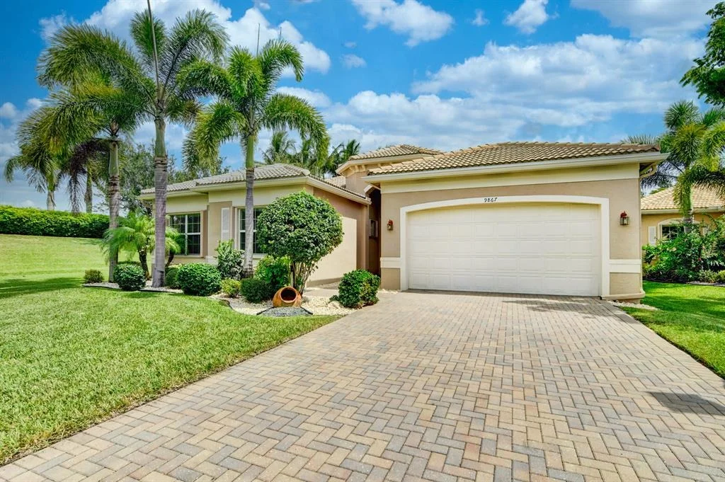 Photo of 9867 Bluefield Drive