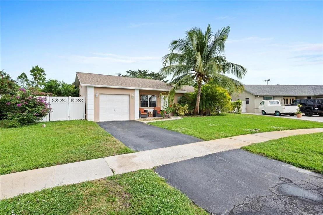 Photo of 19309 Carolina Circle