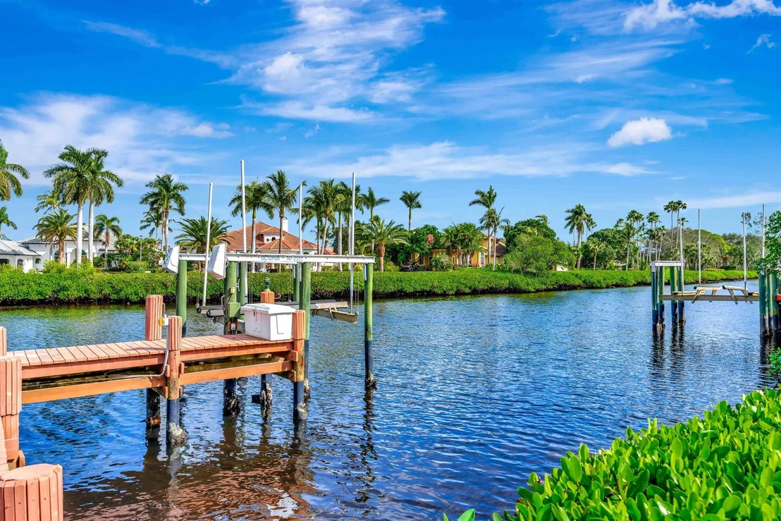 Photo of 8733 SE Compass Island Way