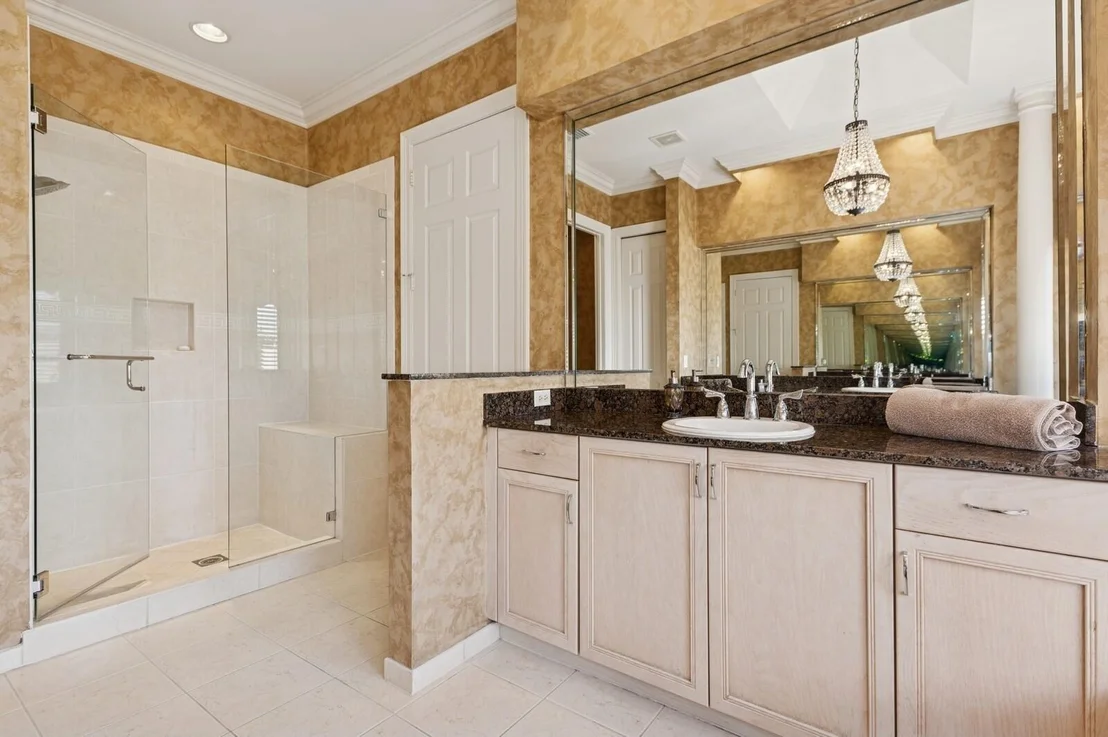 Photo of 3473 Collonade Drive