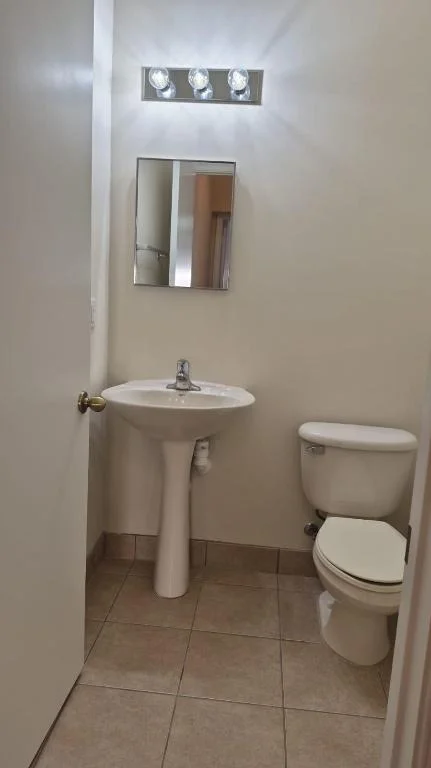 Photo of Unit B at 4607 Highgate Drive