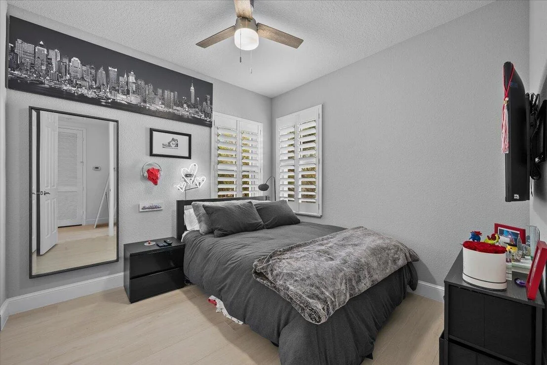 Photo of 653 Castle Drive