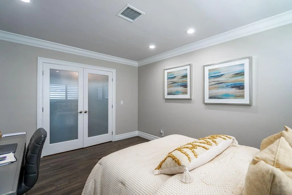 Photo of 3860 NE 24th Avenue