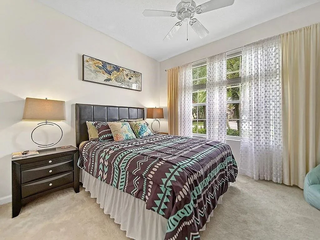 Photo of 6935 SE Twin Oaks Circle