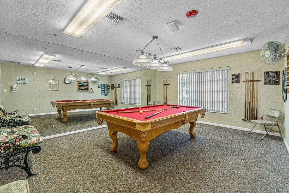 Photo of Unit D at 8077 Springtree Road