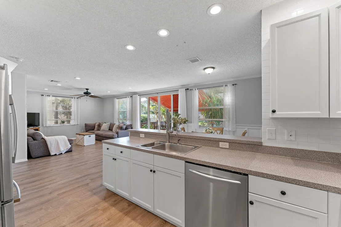 Photo of 9886 Warner Lane