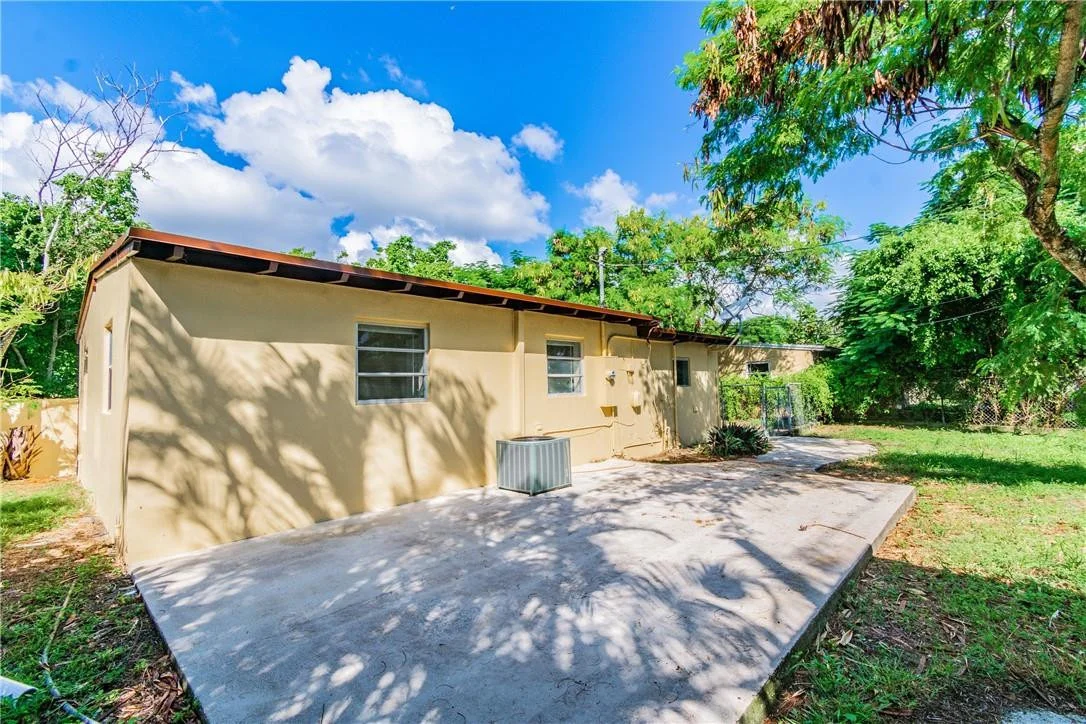 Photo of 700 NE 4th Avenue