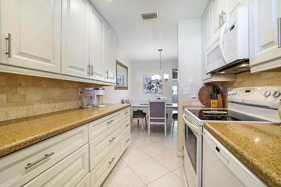 Photo of Unit D at 340 Main Boulevard