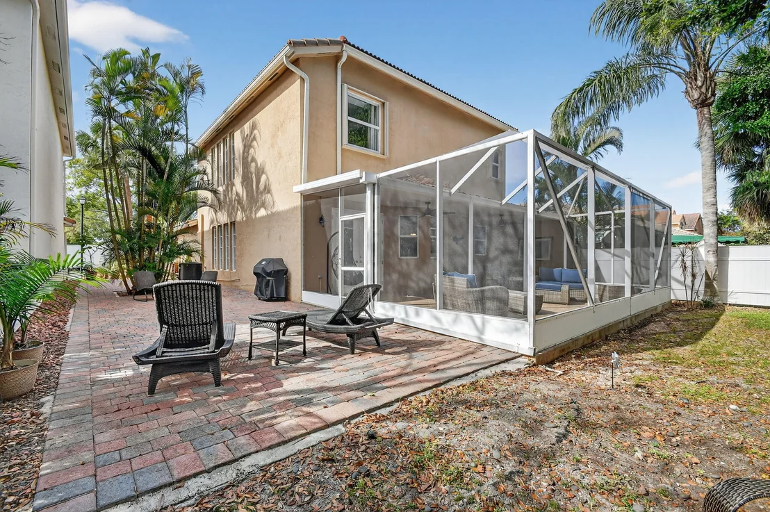 Photo of 1605 E Classical Boulevard
