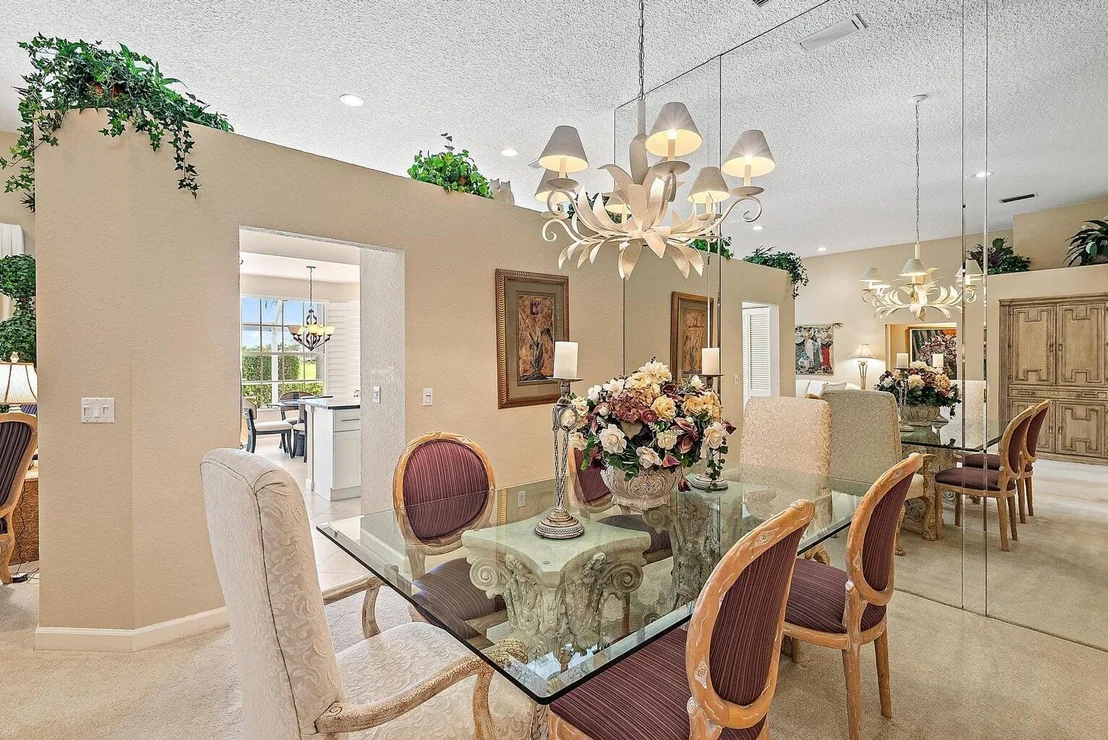 Photo of 240 Eagleton Estate Boulevard