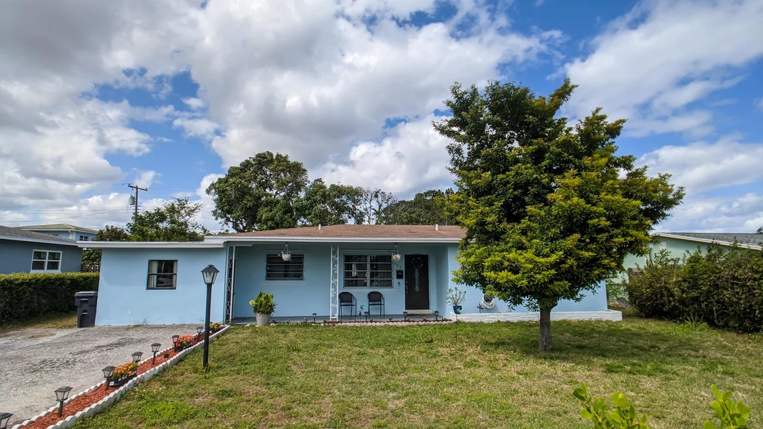 Photo of 623 Date Palm Drive