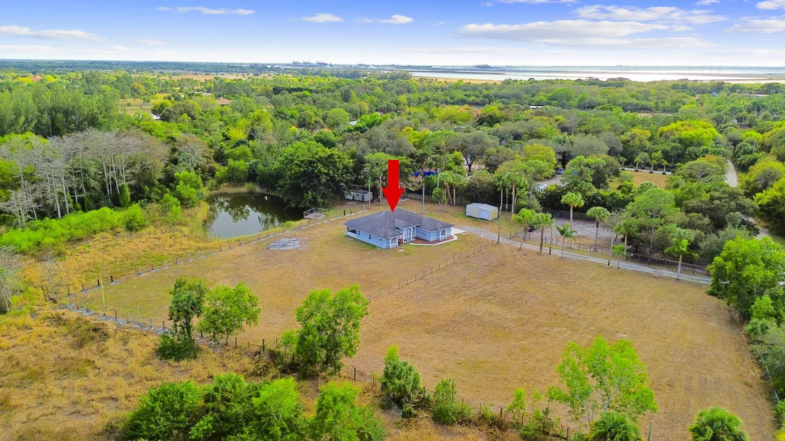 Photo of 4584 Windmill Road