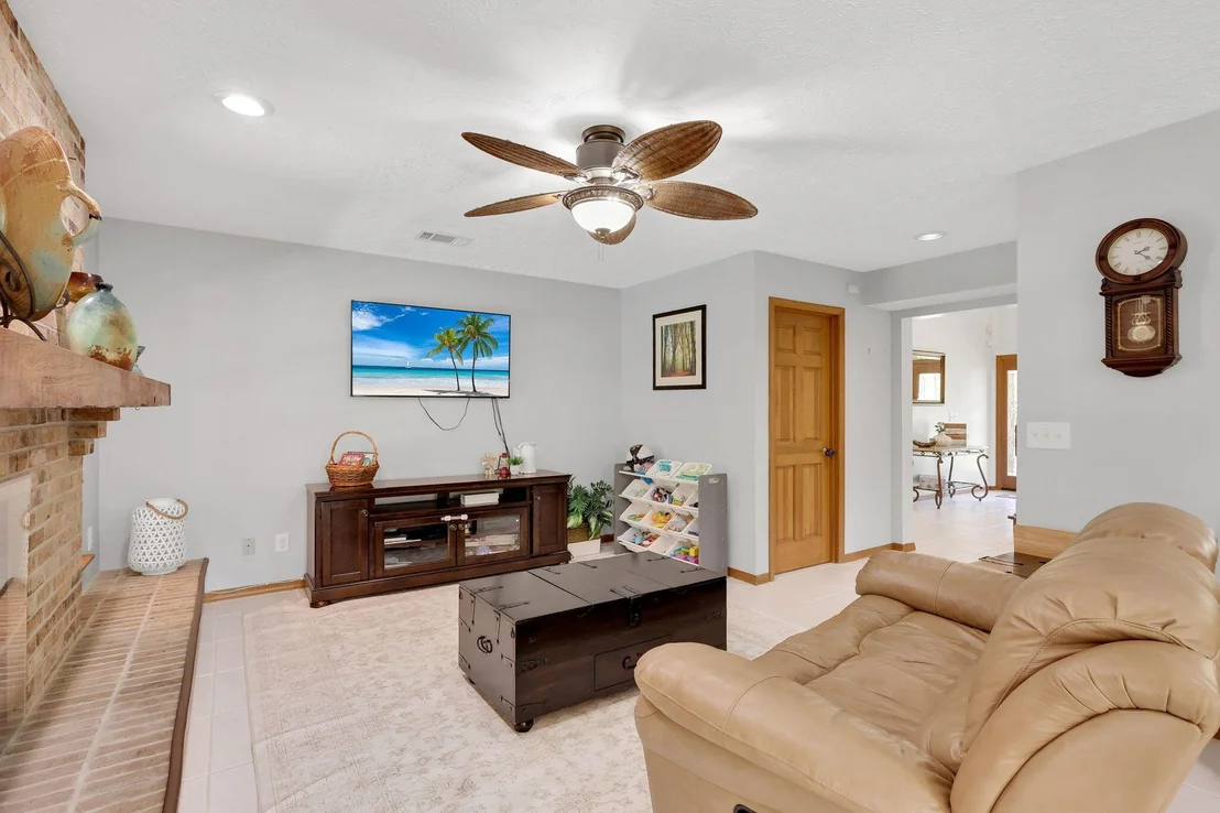 Photo of 5619 Oleander Avenue