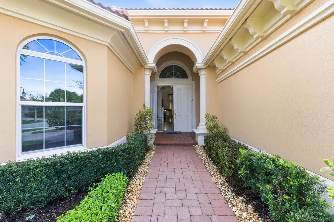 Photo of 160 Carina Drive
