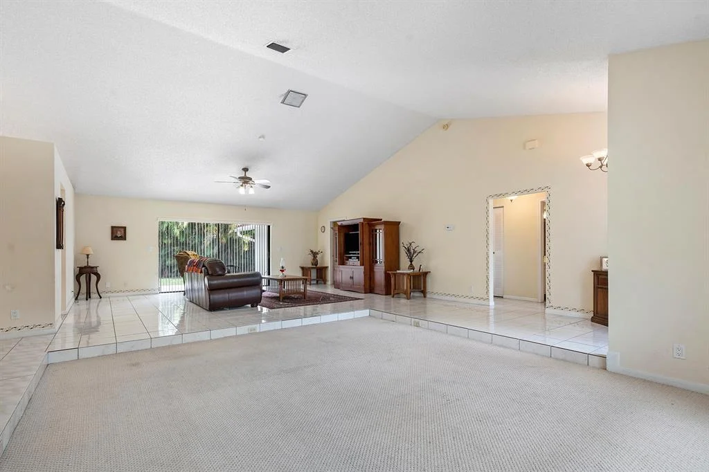 Photo of 9535 Sun Pointe Drive