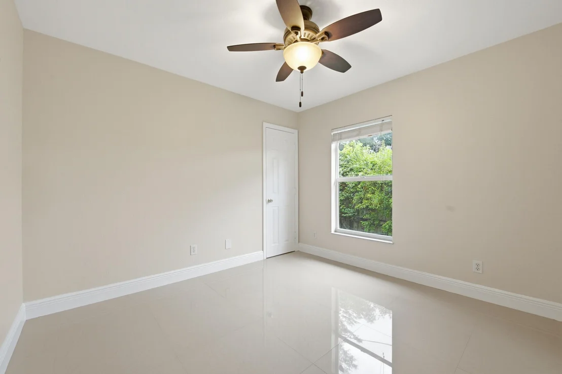 Photo of 3772 SE Upper Street