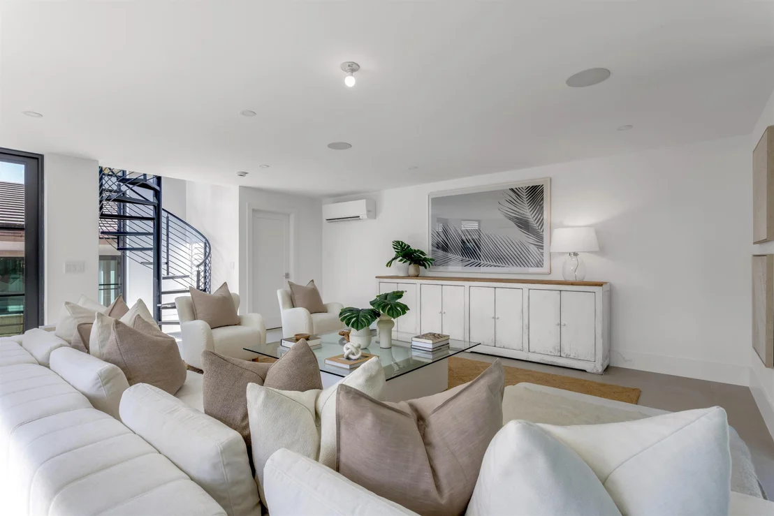 Photo of 1125 Harbor Drive