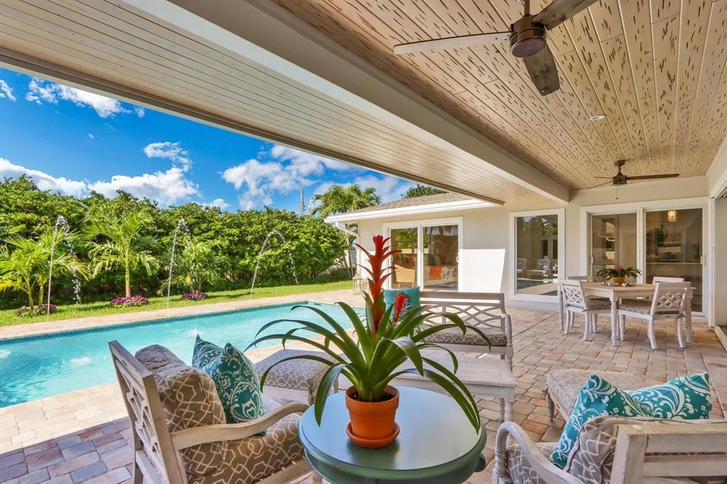 Photo of 521 Sunset Way