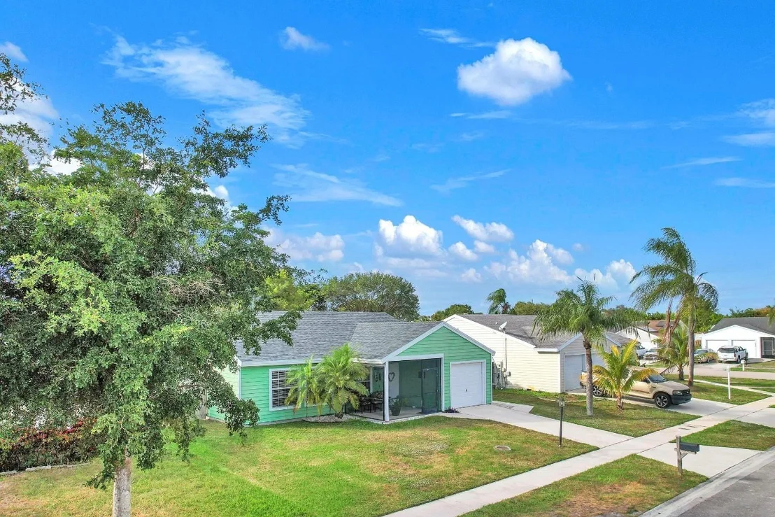 Photo of 5235 Edgewood Drive