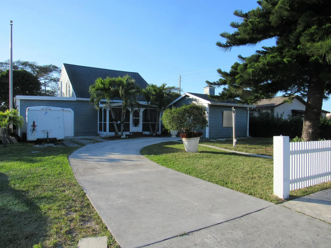 Photo of 357 Jackson Avenue