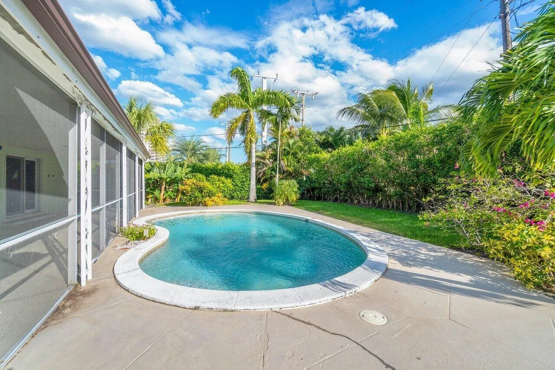 Photo of 1241 Emerald Drive