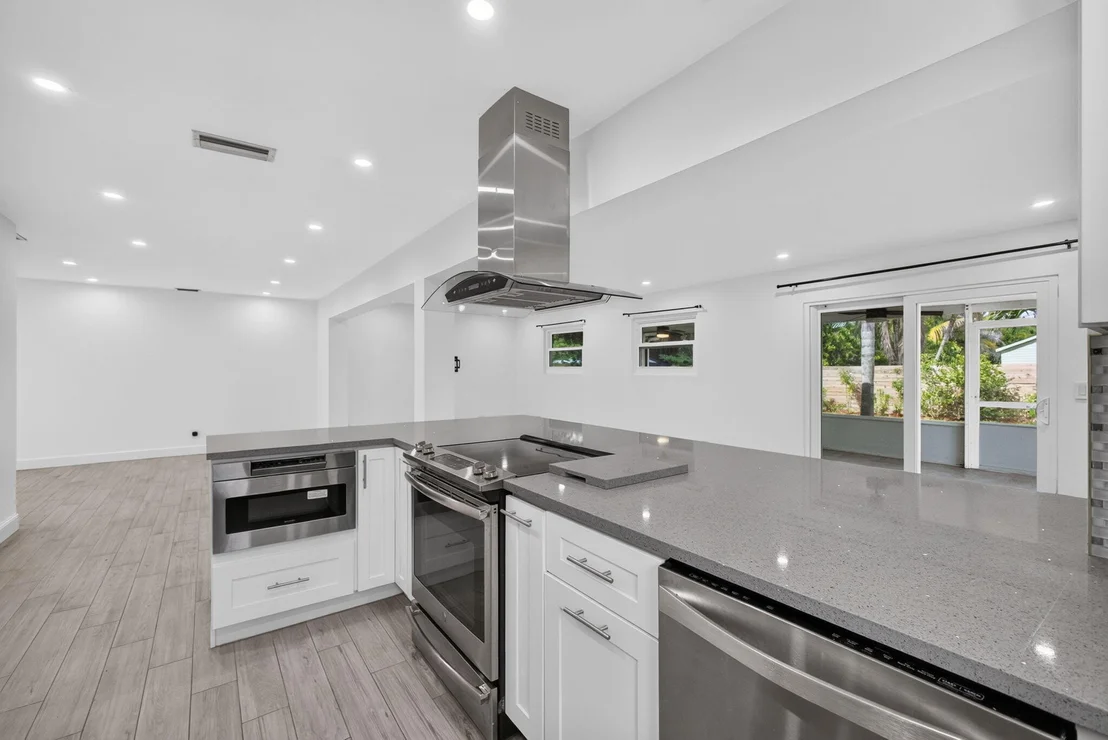 Photo of 502 Circle E