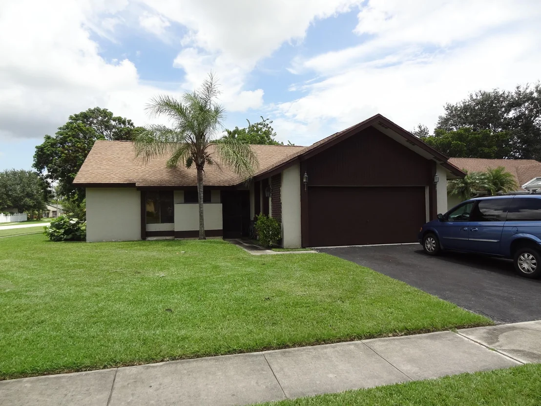 Photo of 7827 Roble Lane