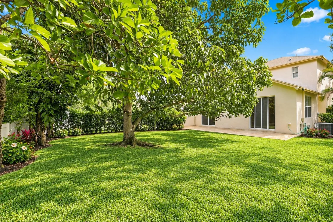 Photo of 6060 AZALEA Circle