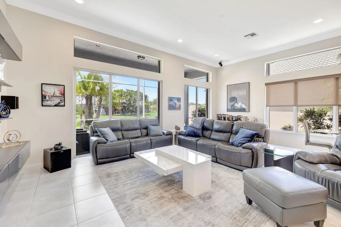 Photo of 7181 Veneto Drive