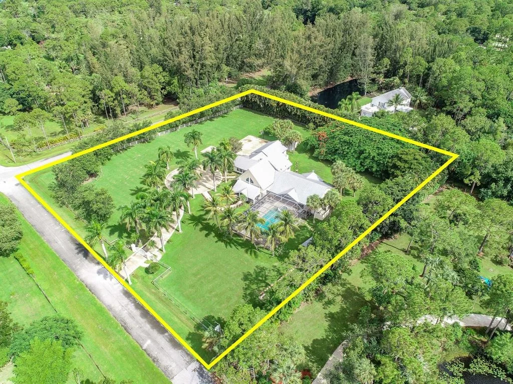 Photo of 10959 Pinewood Trail