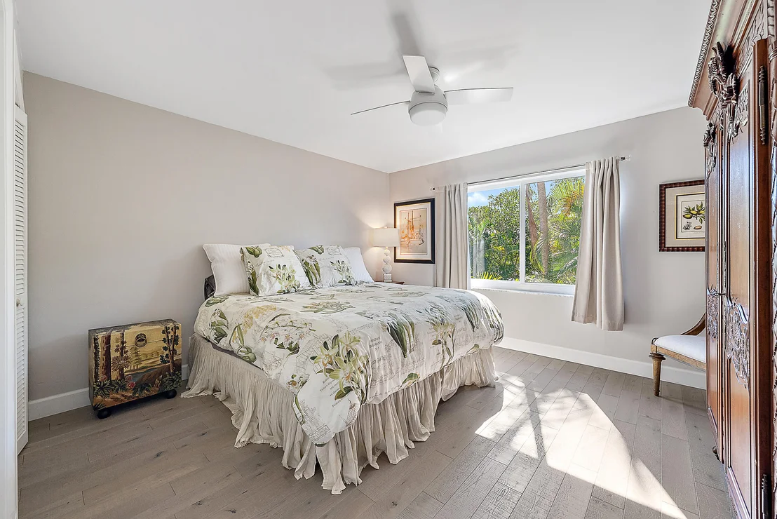 Photo of 9176 SE River Terrace