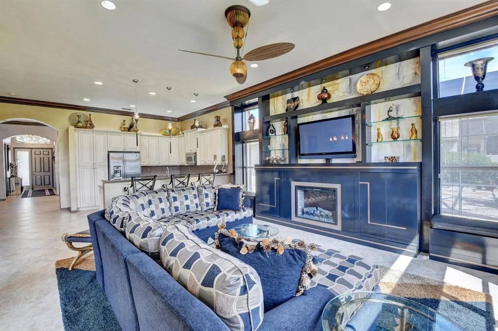 Photo of 7204 Twin Falls Drive