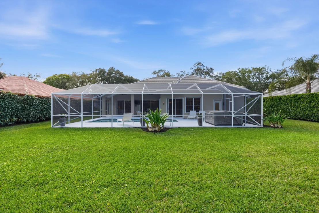 Photo of 159 N River Drive E