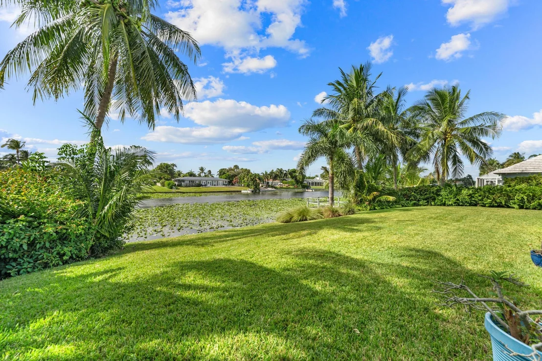 Photo of 8415 Pine Tree Lane