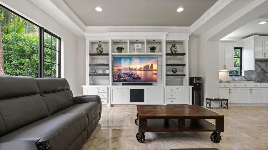 Photo of 9521 Eden Manor
