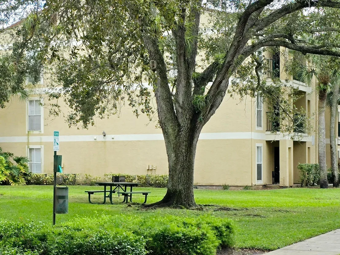 Photo of Unit 220 at 977 Riverside Drive
