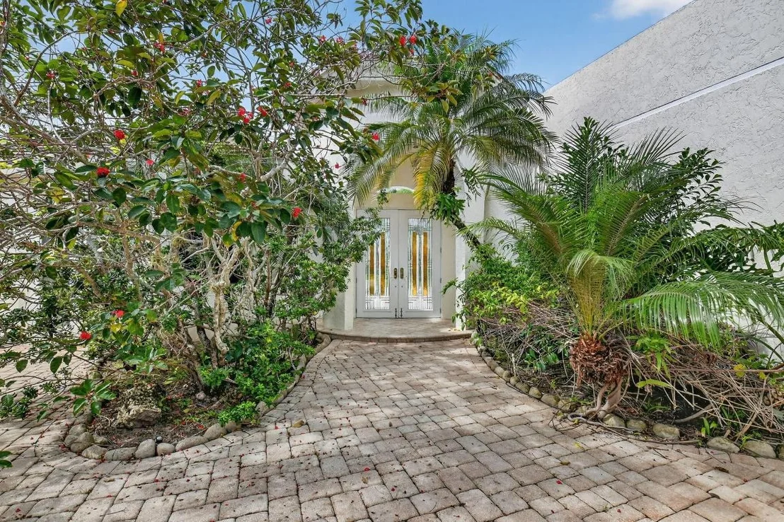 Photo of 16670 Senterra Drive