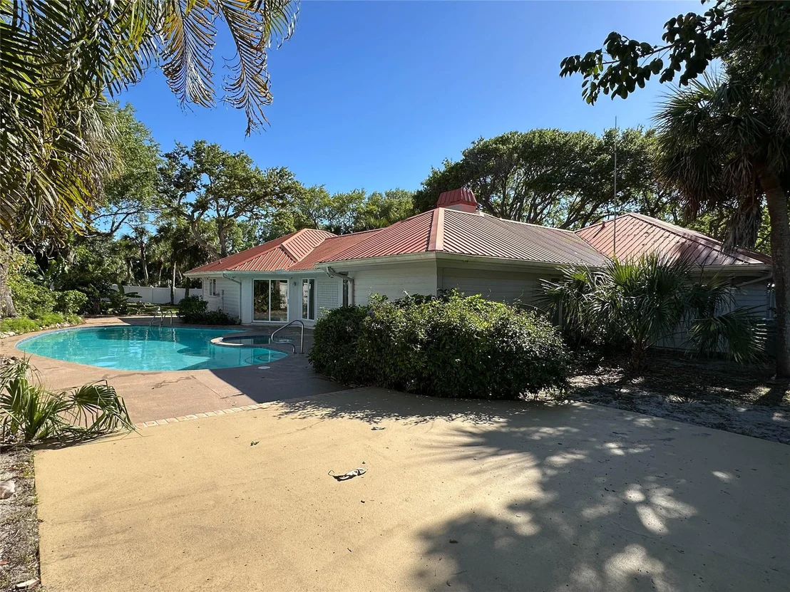 Photo of 1200 POITRAS Drive