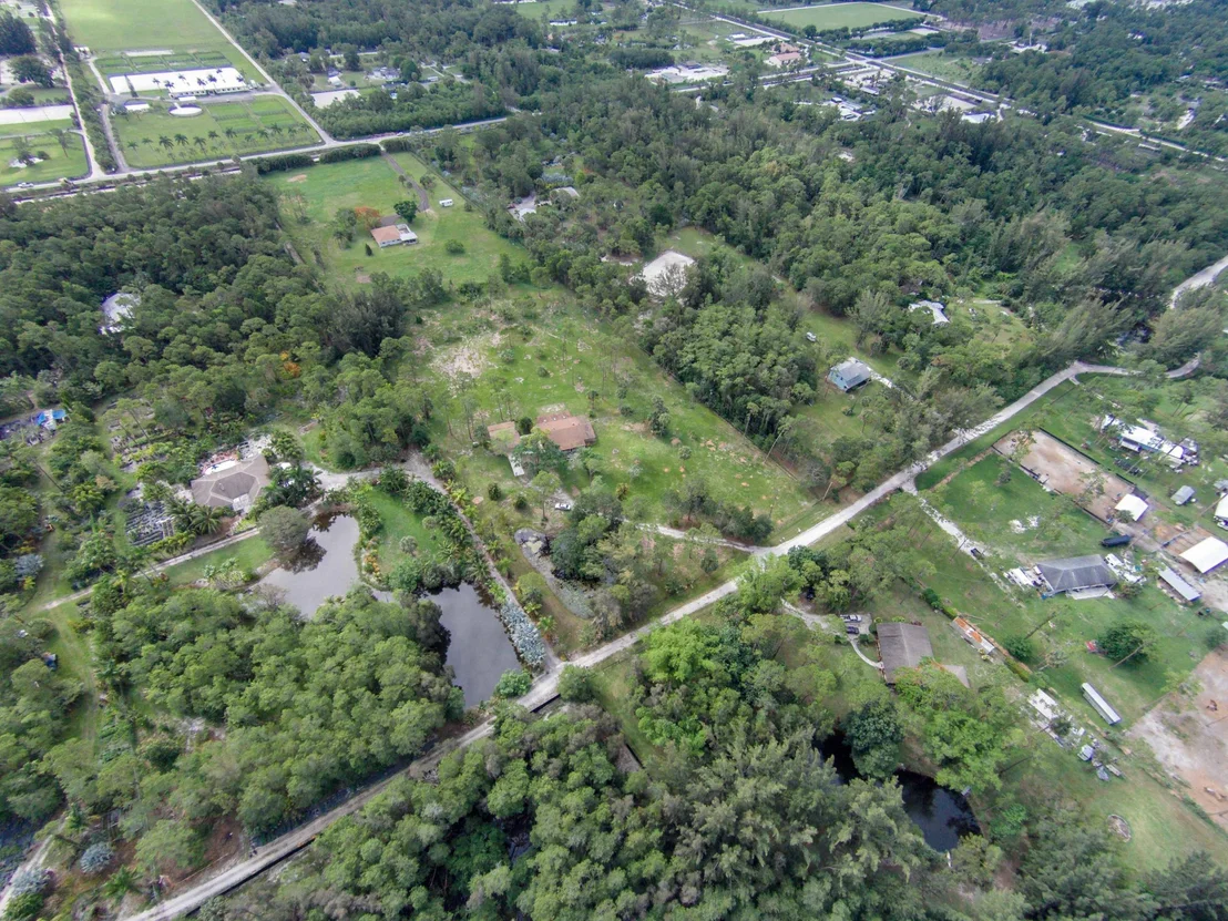 Photo of 1102 Hyde Park Road