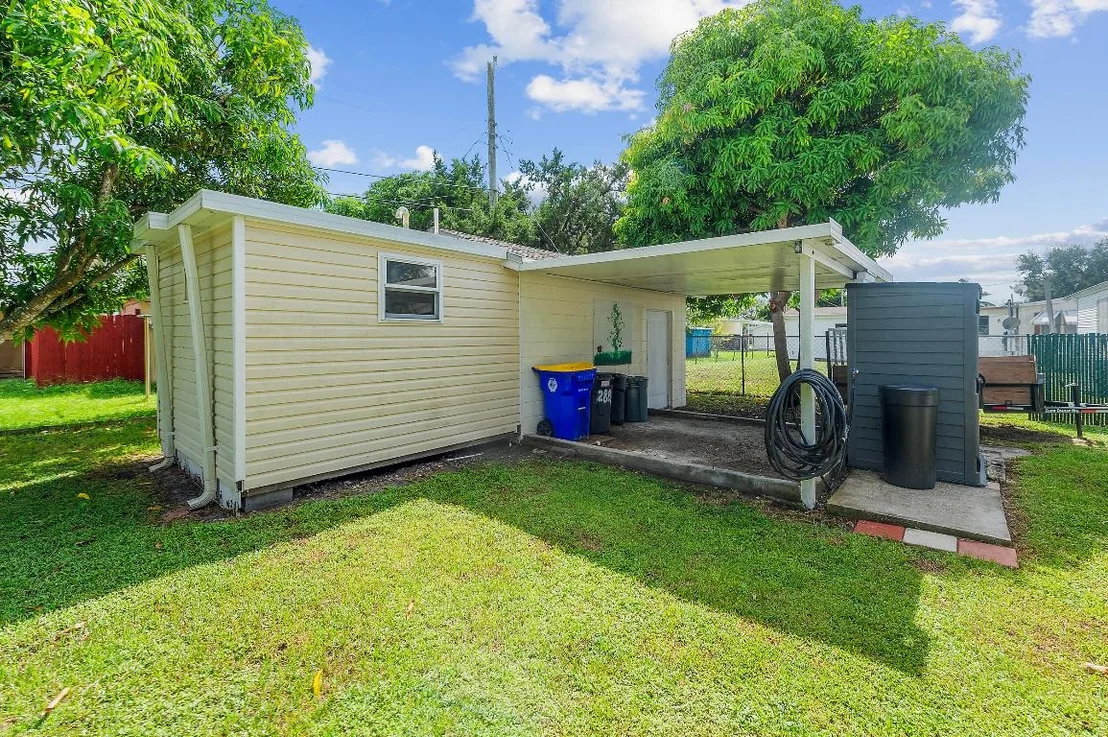 Photo of 2886 SE La Palma Terrace