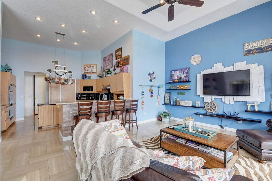Photo of 17683 Sealakes Drive