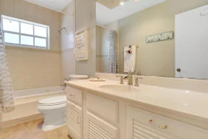 Photo of 660 SE 12th Terrace