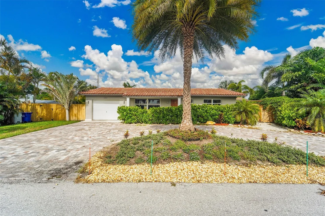Photo of 240 SE 15th Avenue