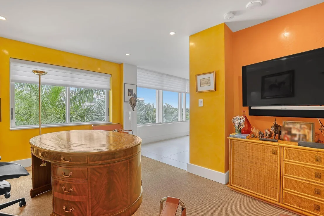 Photo of Unit 507B at 44 COCOANUT Row