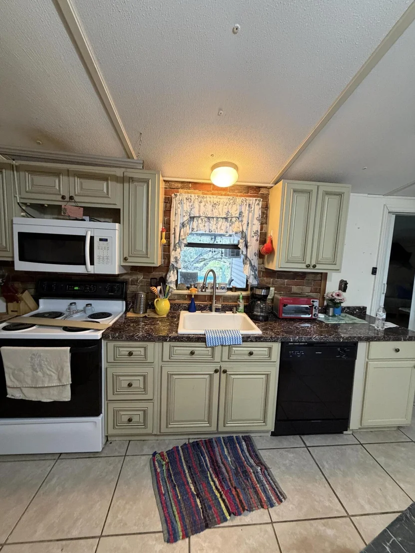Photo of 4207 SE 27th Street