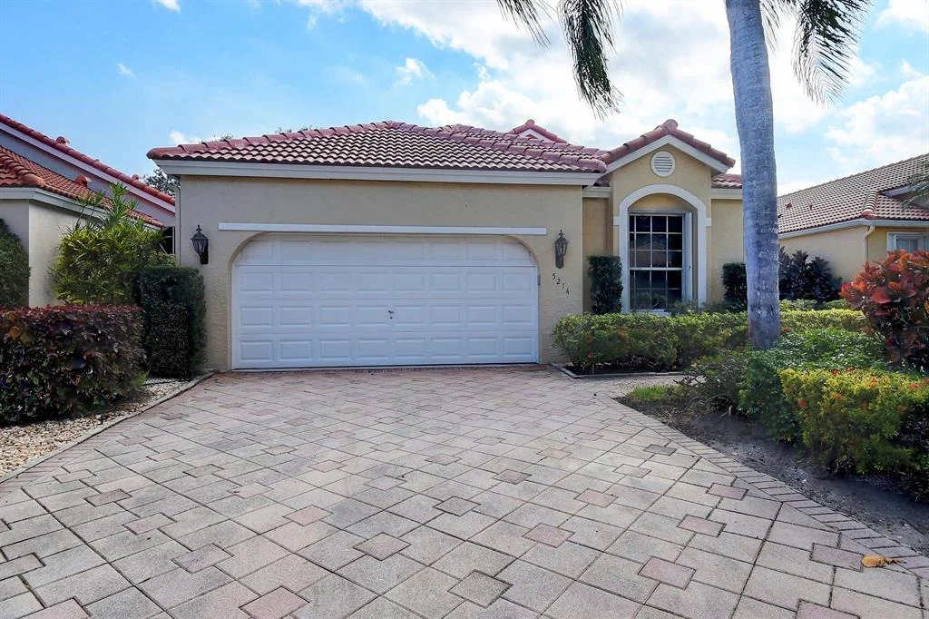 Photo of 5214 Brookview Drive