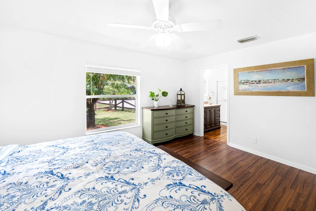 Photo of 15780 110th Avenue N