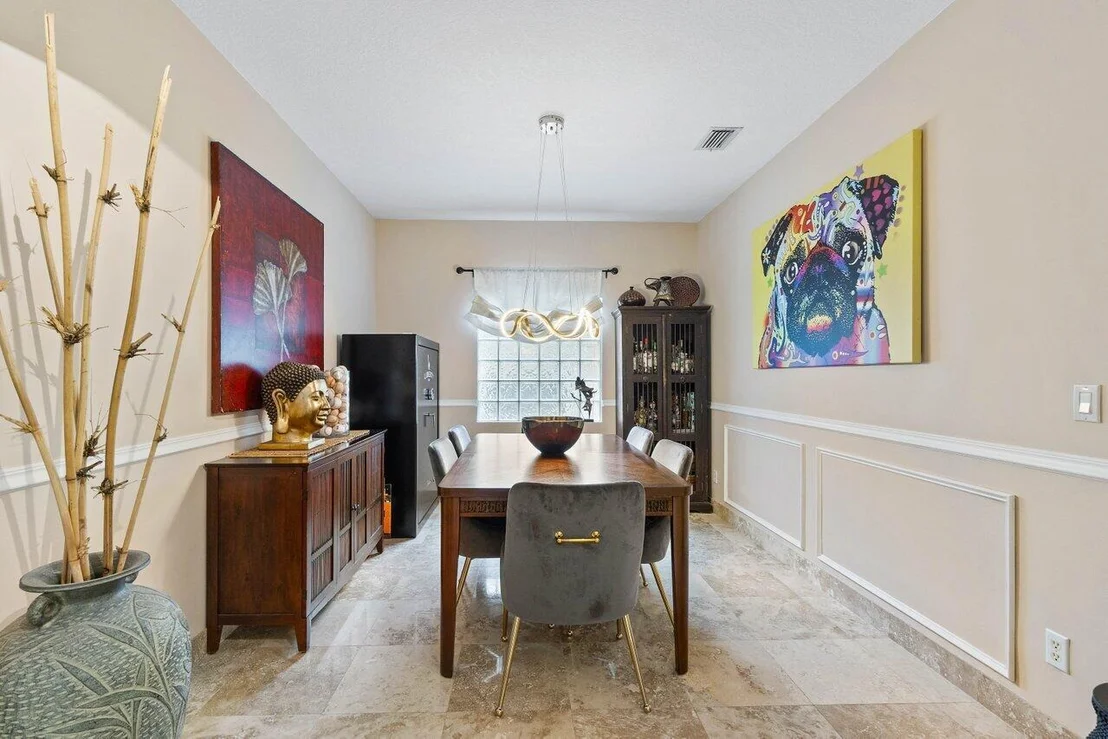 Photo of 6828 Hendry Drive
