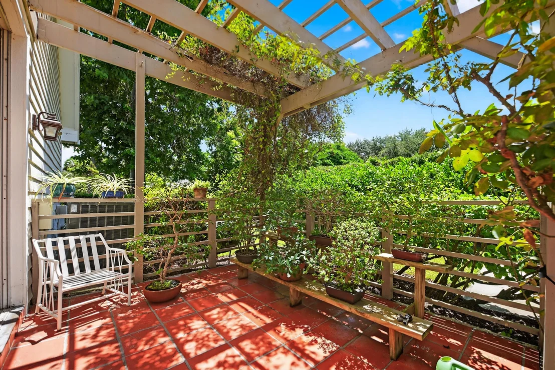 Photo of 18360 SE Lakeside Drive