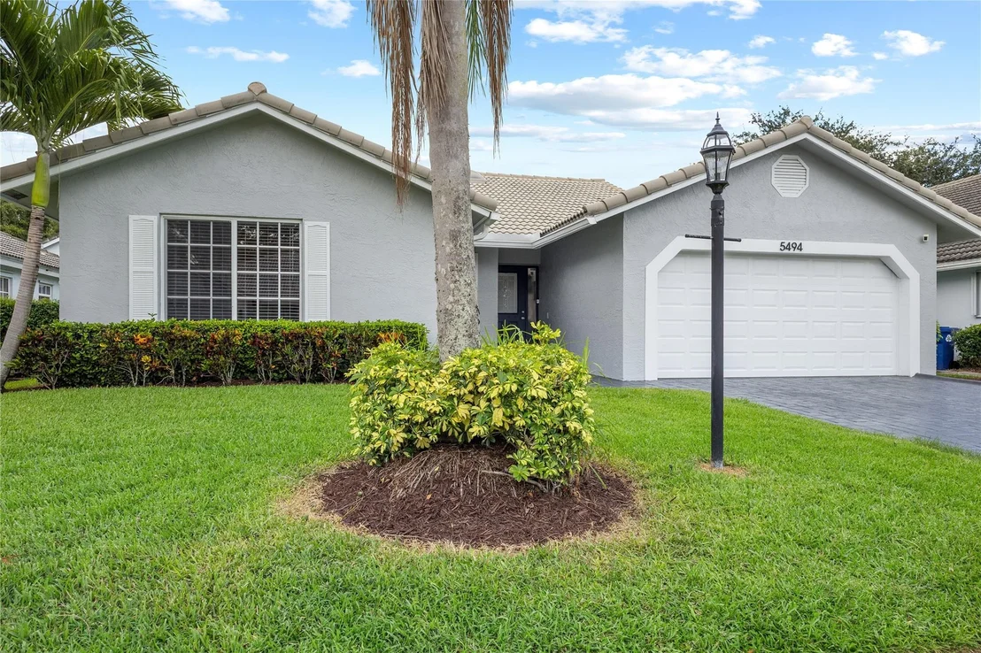 Photo of 5494 Pine Creek